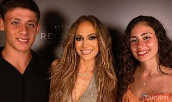 🔶 "Madrid'in Parıltısına Kapılmayıp Yanındaki İnsanı Unutmaması Takdire Şayan. Yolun Açık Olsun Çocuk." 🔶 "Duru İle Çok Yakışıyorlar, Umarız Bu Samimiyetleri...