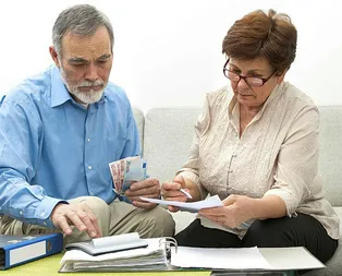 Emeklilik başvurusu yapanlar dikkat! Emekli maaşı 90 gün içinde bağlanmayanlara avans müjdesi