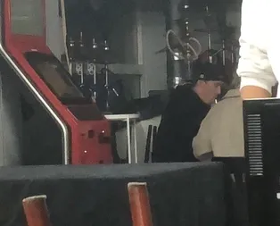 Sakatlığı bulunan Max Kruse Almanyada nargile-kumar keyfi yaptı