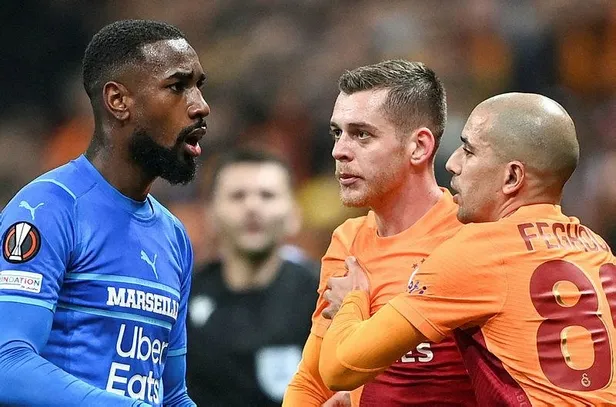 galatasaray-cezayirli-yildizi-feghouli-ile-yeniden-masaya-oturmaya-hazirlaniyor-1645726599006.jpeg