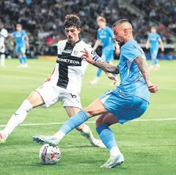 Napoli son haftaya lider olarak girdi