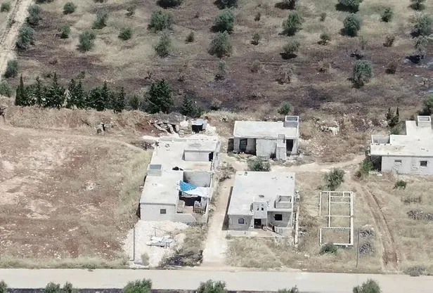 Terör örgütü YPG/PKK, Tel Rıfat'ı tünel şebekesiyle sardı: Hainler kendi mezarını kazıyor!-6