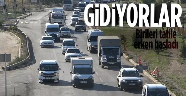 43 ilin geçiş noktasında trafik yoğunluğu