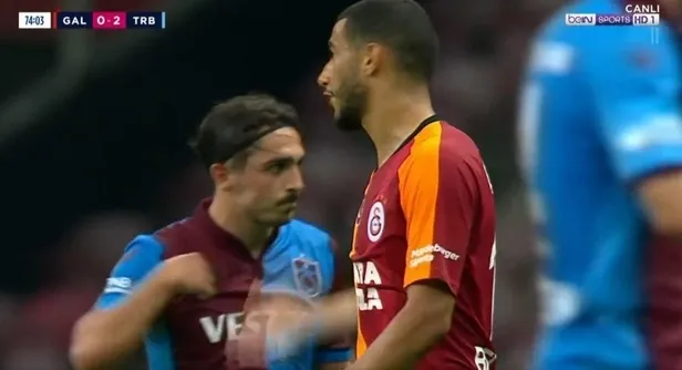 galatasaray-trabzonspor-karsilamasinda-abdulkadir-omurden-alkislik-hareket-1593982324894.jpeg