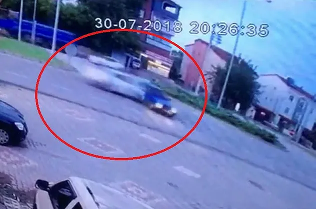 Samsun'da korkunç kaza! Araç ikiye bölündü