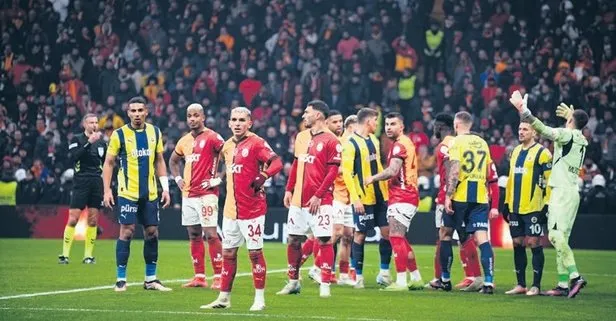 Derbi öncesi kartlar havada uçuyor!