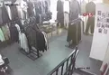 Avcılar’da ayakkabı hırsızlığı kamerada: İşte o anlar!