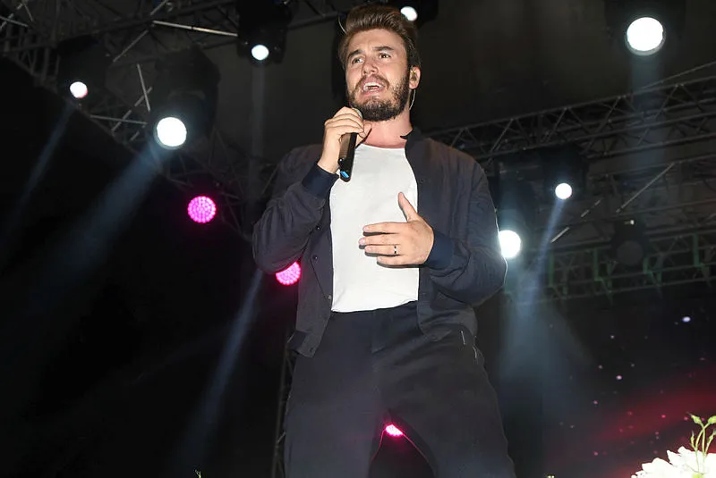 Mustafa Ceceli'ye bir darbe daha! - 2