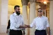 Macron’dan NATO öncesi Şam ziyareti! Şara’ya destek mesajı: Emevi Camisi’ni de ziyaret etti