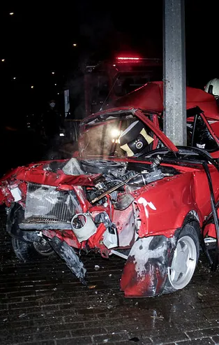 Araç kontrolden çıktı, sürücü araçtan fırladı! Bursa'da korkunç kaza