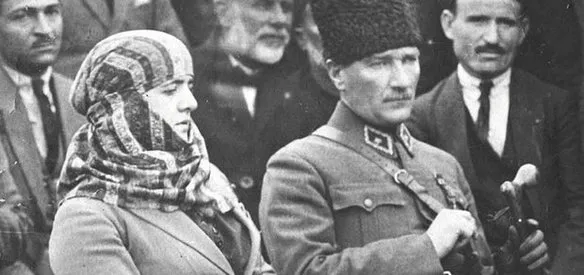 ATATÜRK'ÜN EŞİ LATİFE HANIM BUGÜN ÖLDÜ