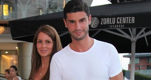 Bitmeyen bir boşanma hikayesi: Berk Oktay ve Merve Şarapçıoğlu'nun kavgası bir türlü bitmedi-2