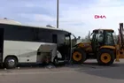 Antalya Kemer'de minibüs iş makinesi ile çarpıştı: 15'i çocuk 23 yaralı
