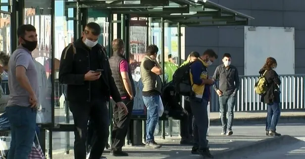 İstanbul'da yine aynı manzara! Vatandaşlar ulaşıma ek sefer koymayan İBB'ye isyan etti!-4