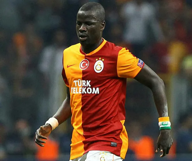 Lukas Podolski ve Emmanuel Eboue'den Fenerbahçeliler'i kızdıran paylaşım-3