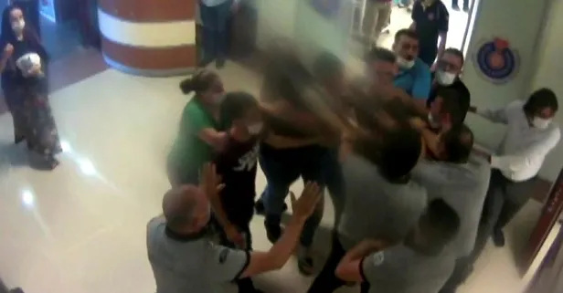 Kahramanmaraş’ta hayatını kaybeden hastanın yakınları güvenlik görevlilerine saldırdı