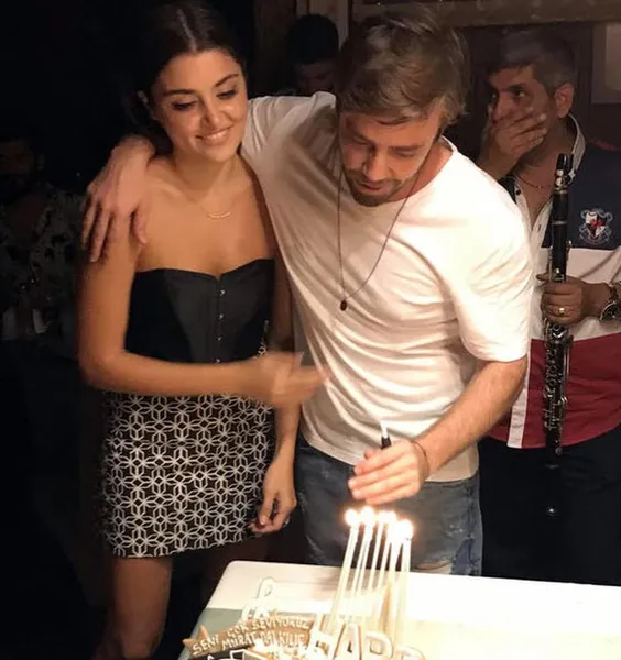 Hande Erçel ve Murat Dalkılıç'ın ayrıldığı iddia edildi-3