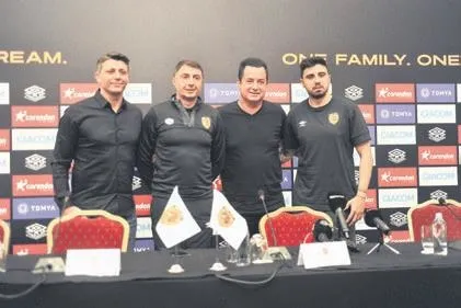 fenerbahce-bordeauxun-hondurasli-sag-kanat-oyuncusu-alberth-elise-talip-oldu-1657407179889.jpeg Fenerbahçe Bordeaux’un Honduraslı sağ kanat oyuncusu Alberth Elis’e talip oldu-12