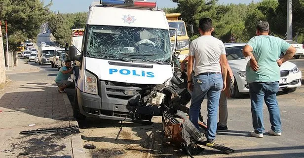 İzmir’de bir araç kontrolden çıktı: 2’si polis 3 kişi yaralandı