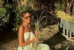 Sinem Kobal'dan ilgi toplayan 2025'e veda paylaşımı! Romantik pozları gündem oldu