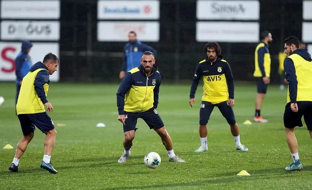 Fenerbahçe'de Ersun Yanal futbolcularına seslendi: Ayağa kalkın beyler yeniden başlıyoruz-3