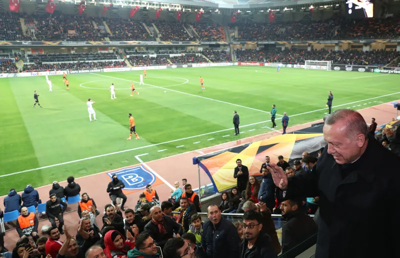 Başkan Erdoğan, Medipol Başakşehir-Roma maçında - 3
