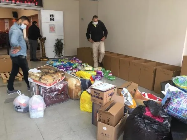 Son dakika: İzmit’teki vatandaşlardan İzmir’e yardım: Sizi en iyi biz anlarız-3