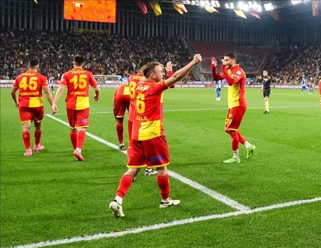 Genç golcü kadroda