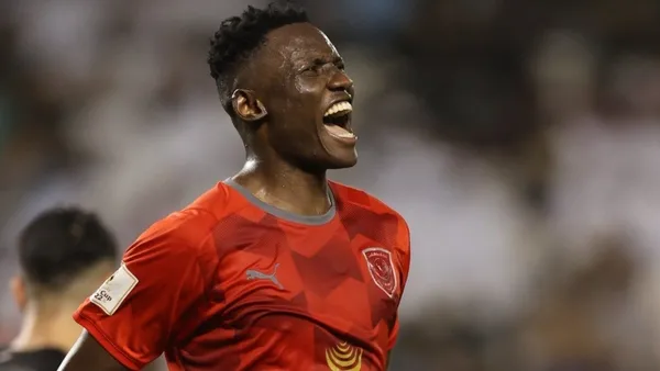 olunga-teklifi-al-duhailde-forma-giyen-kenyali-santrafor-galatasaraya-onerildi-1684186916592.jpeg Olunga teklifi: Al Duhail'de forma giyen kenyalı Santrafor Galatasaray'a önerildi!-5