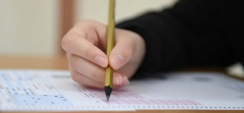 lgsde-tercih-sirasi-onemli-mi-lgs-tercih-sirasi-onemi-ve-tarihi-meb-lise-kilavuzu-1719510260505.jpg LGS TERCİH SIRASI önemi ve tarihi! LGS'de tercih sırası önemli mi? 2024 MEB lise kılavuzu dikkat edilmesi gerekenler...-4