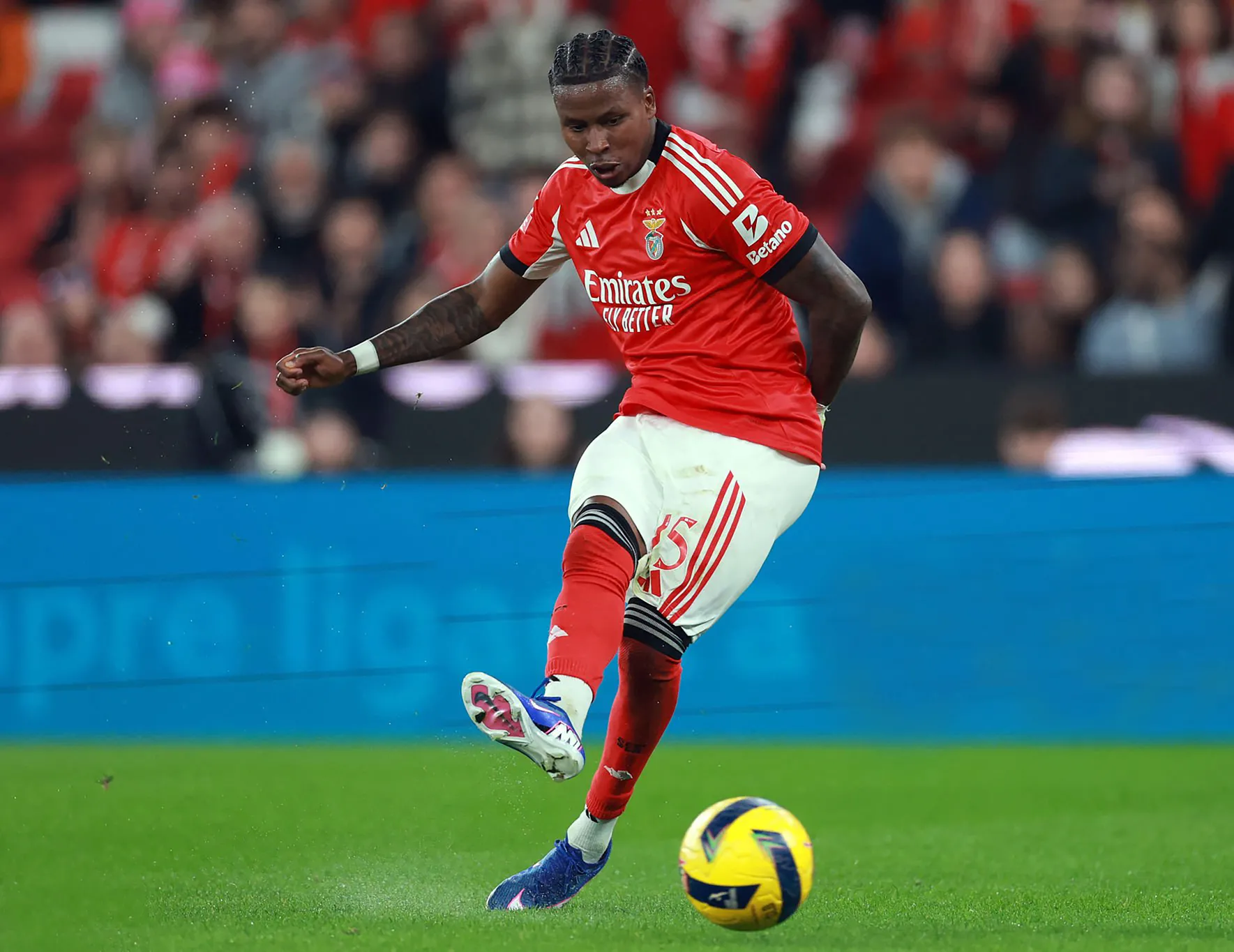 Trabzonspor’dan Benfica’ya transfer presi! İlle de Cabral