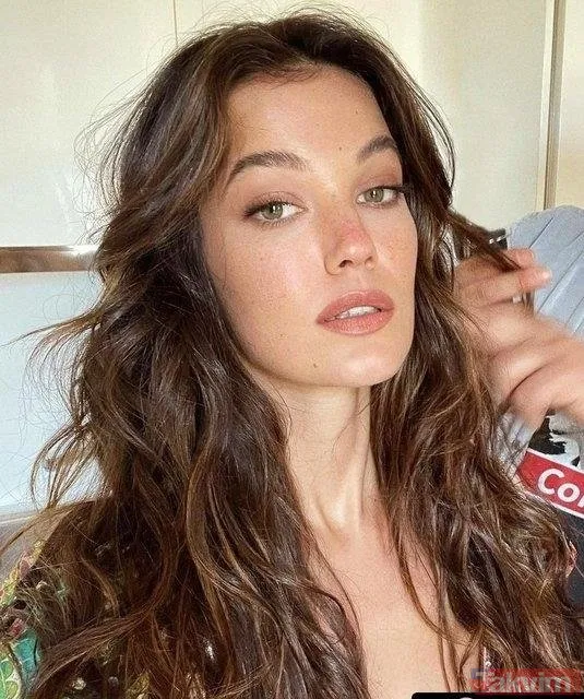 Yargı'nın Ceylin'i Pınar Deniz içine hiçbir şey giymedi pozları olay! İç çamaşırsız Pınar'ı görenler: "Biz seni masum halinle sevdik" - 15