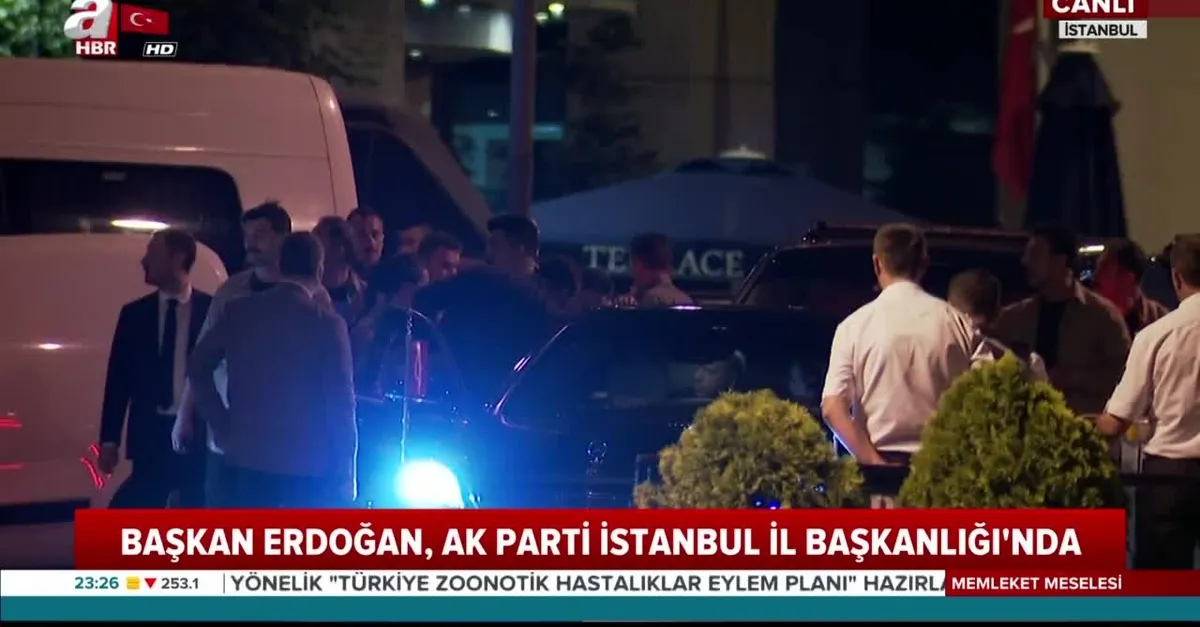 Başkan Erdoğan AK Parti İl Başkanlığı'nda