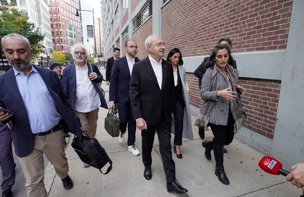 kemal-kilicdaroglu-abd-fiyaskosunun-ardindan-rotayi-avrupaya-kirdi-ingiltereye-gidiyor-1667209123792.jpg Kemal Kılıçdaroğlu ABD fiyaskosunun ardından rotayı Avrupa'ya kırdı! İngiltere'ye gidiyor-2