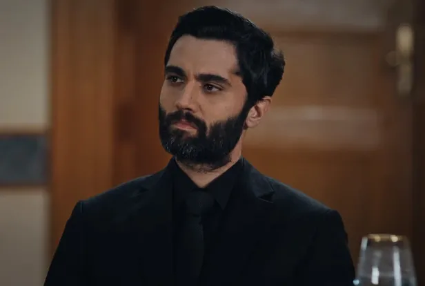 kimsesiz-arakcilara-ayar-veriyor-eskiya-dunyaya-hukumdar-olmaz-180-bolum-fragmani-kefaretini-caniyla-odedi-1611245991111.jpg Kimsesiz arakçılara ayar veriyor! Eşkıya Dünyaya Hükümdar Olmaz 180. bölüm fragmanı: Kefaretini canıyla ödedi-6