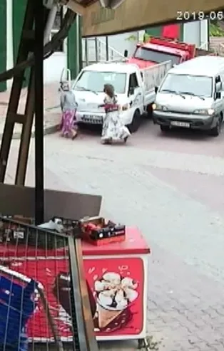 İstanbul'da akılalmaz olay! Hırsızlar polis önce ısırdı sonra biber gazı sıktı