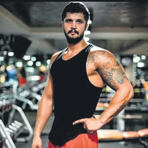 durak-kahyasinin-saldirisi-sonucu-yaralanan-taksi-soforu-isyan-etti-1645651642645.jpeg Durak kahyasının saldırısı sonucu yaralanan taksi şoförü isyan etti-3