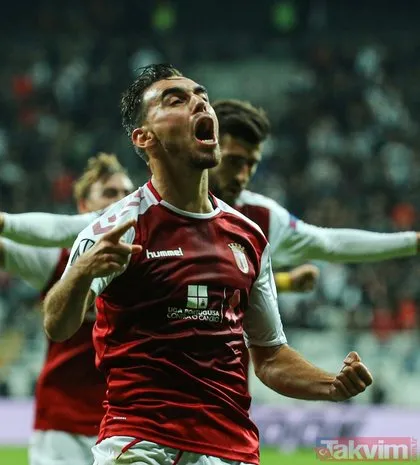 UEFA Avrupa Ligi’nde Beşiktaş sahasında Braga’ya kaybetti, taraftar çıldırdı! ’Abdullah Avcı bu takımın hocası değil’