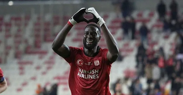 Mustapha Yatabare Sivasspor’a veda etti