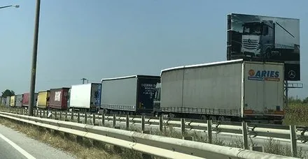 Kapıkule'de kuyruk 14 kilometreyi aştı