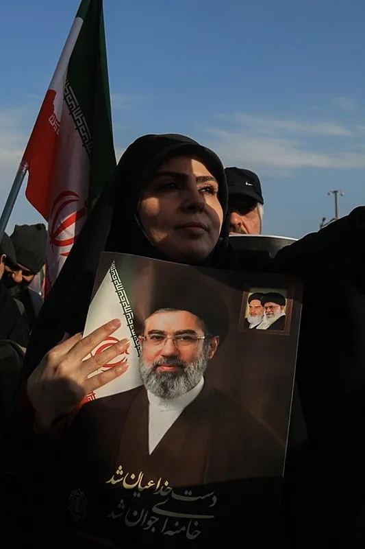 mucteba-hamaney-komada-mi-iddia-ingiliz-basinindan-1775558077253.jpeg