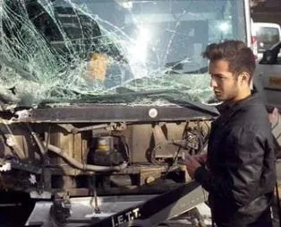 Metrobüs yolunda kaza! Trafik durdu