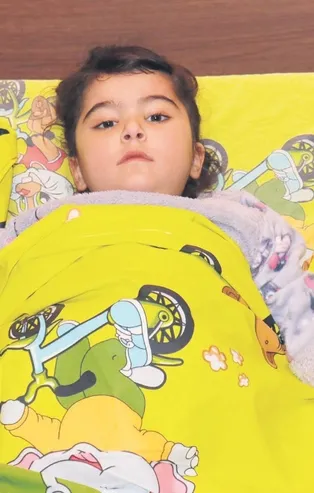 5 yaşında minik Azeri Aytaç karaciğer yetmezliği hastalığını Türkiye'de gerçekleştirilen başarılı operasyonla atlattı