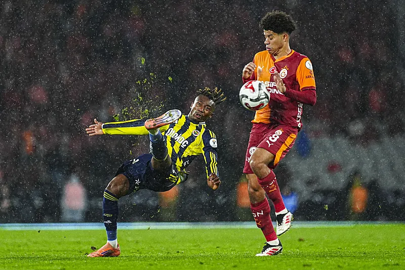 Fenerbahçe'nin Süper Kupa sevinci gölgede kalacak! Transferde mutlu son yakın - 15