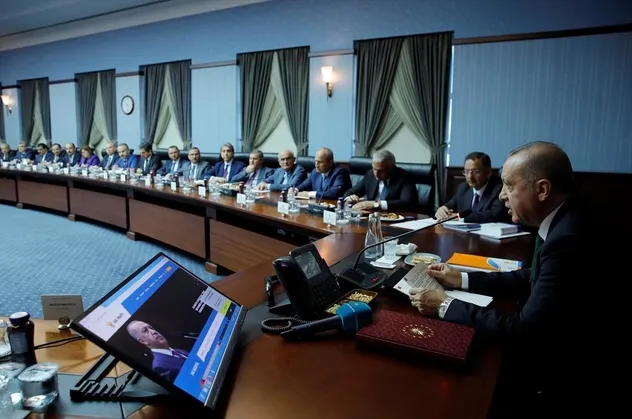 Başkan Erdoğan'dan teşkilatlara yenilenme mesajı