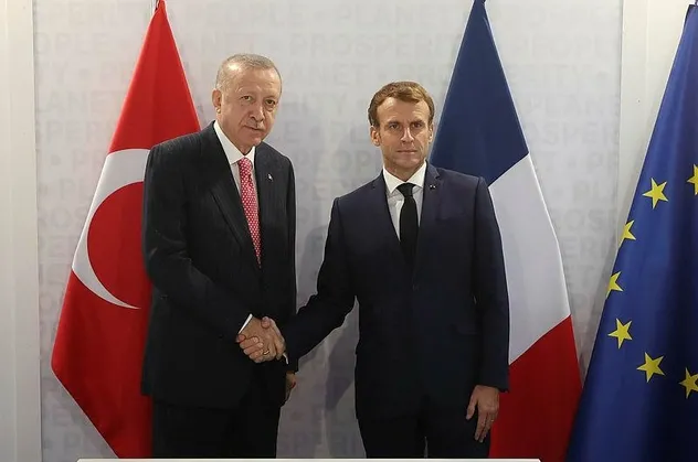 Başkan Erdoğan Fransa Cumhurbaşkanı Macron ile görüştü! Gündem İsveç ve Finlandiya'nın NATO üyeliği