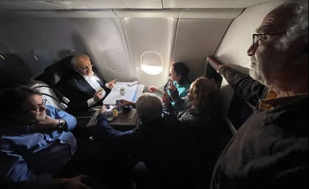 kemal-kilicdaroglunun-abd-ziyaretinin-son-bombalari-tele-1in-ustunu-cizdi-barack-obama-bombasi-1665497087742.jpeg Kemal Kılıçdaroğlu'nun ABD ziyaretinin son bombaları! TELE 1'in üstünü çizdi... 'Barack Obama' detayı-2