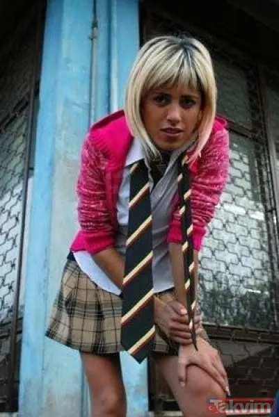 Arka Sıradakiler'in dobra kızı Özge'ydi ortalıktan kayboldu! Sevda Dalgıç kaslı vücuduyla ortaya çıktı yer yerinden oynadı - 5