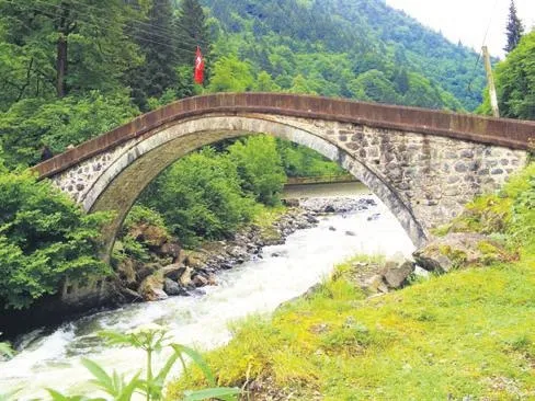 1693176653993.jpeg Yeşili bol şehir Rize! Yaylaları,dereleri, şelaleleri ziyaretçilerini hayran bırakıyor: İşte yeşil şehirde gezilmesi gereken 6 yer-3