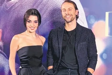 Hande Erçel ve Hakan Sabancı sosyal medyada birbirlerini takipte çıkardı